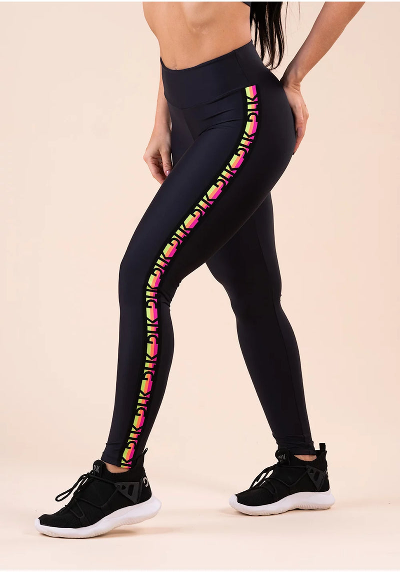 LEGGING FITNESS FEMININA PRETA ELÁSTICO LATERAL COLORIDO ACTION